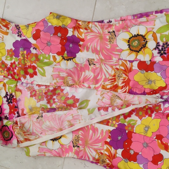 Vintage Liberty Circle Retro Psychedelic Shift Dress from the 1960s 🌺 - Picture 15 of 17